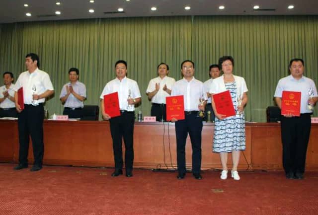 天意機械榮獲“第五屆濟寧市市長質(zhì)量獎提名獎