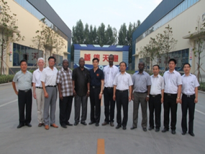 熱烈歡迎非洲諸國大使代表團(tuán)訪問天意機械！